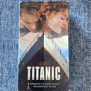 Titanic movie in VHS 2 tapes